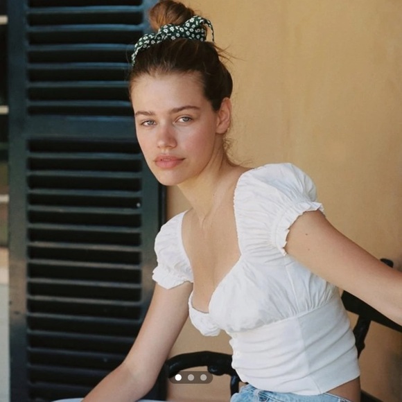 NWT With Jean Remi Milkmaid Top Off Shoulder Crop Top White Size Large - Picture 2 of 16